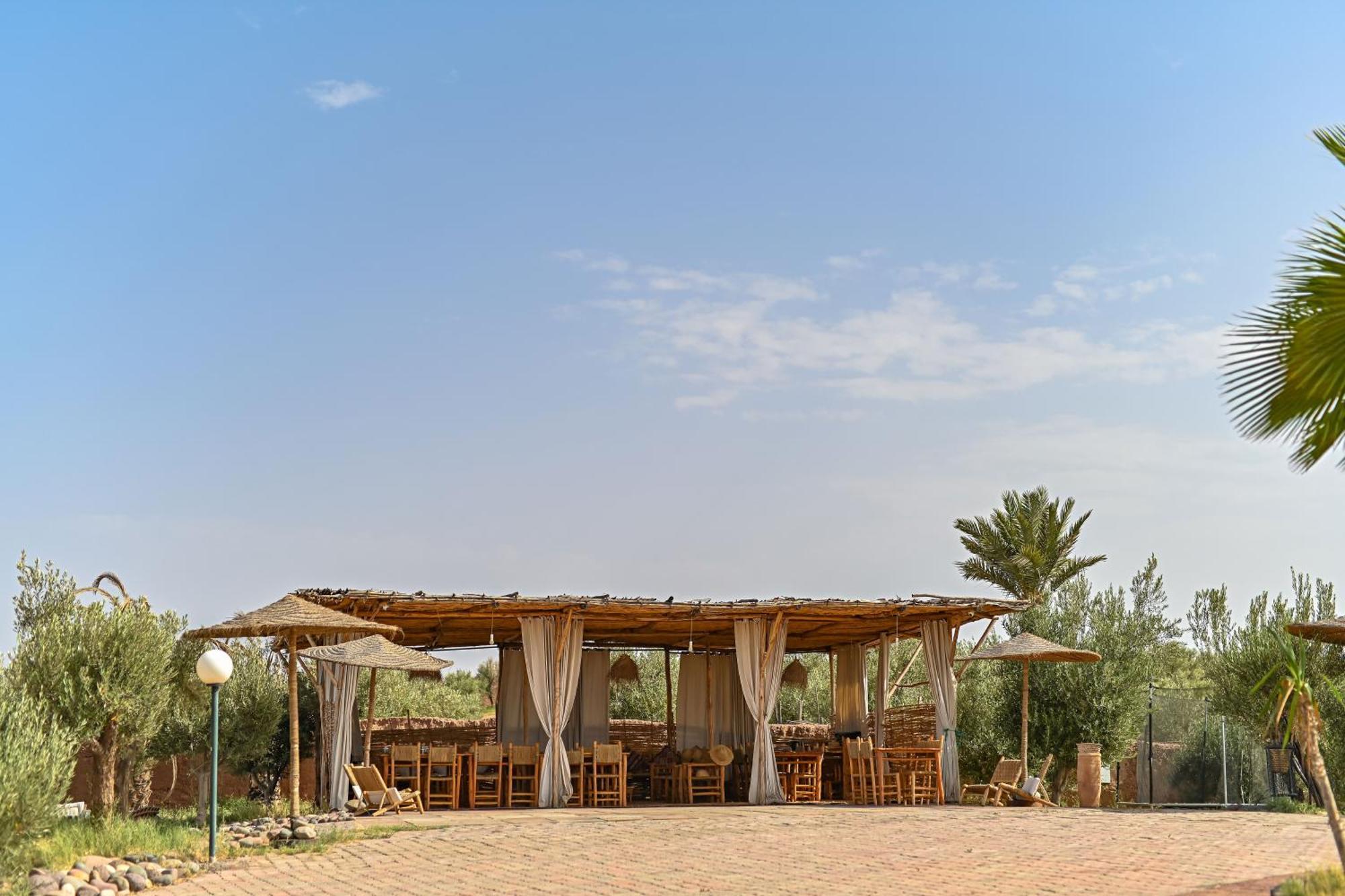 Le Parc Des Oliviers Hotell Hrabil Saâda Exteriör bild