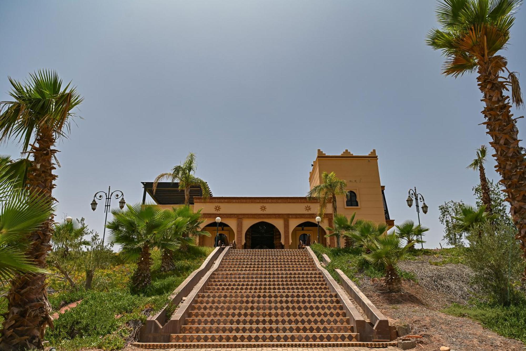 Le Parc Des Oliviers Hotell Hrabil Saâda Exteriör bild